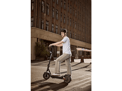 NAVEE Urbano GT3 — Patinete eléctrico, Pot. máx. 700 W, Carga máx. 110 kg, Negro, 477 Wh